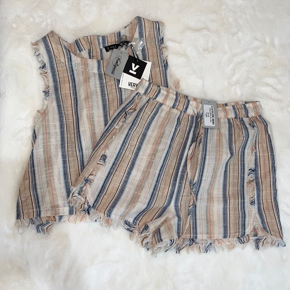 NWT Bundle Very J Stripped Top with matching Shorts